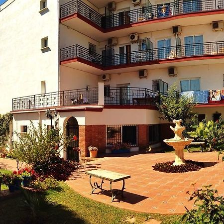 Hotel Carmen Teresa Τορρεμολίνος Εξωτερικό φωτογραφία