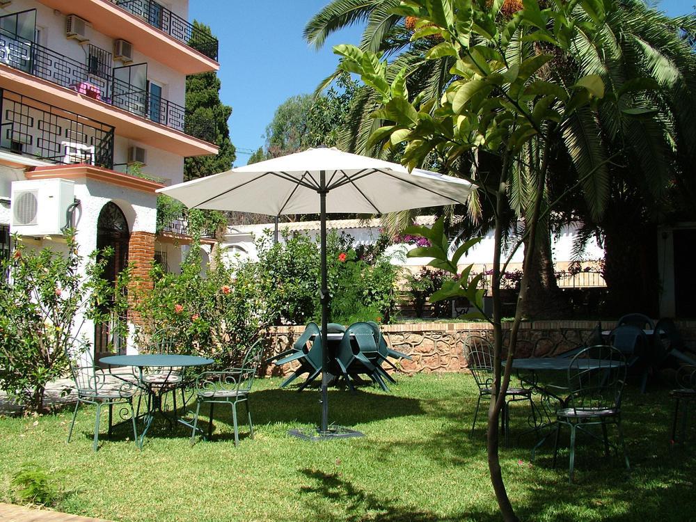 Hotel Carmen Teresa Τορρεμολίνος Εξωτερικό φωτογραφία