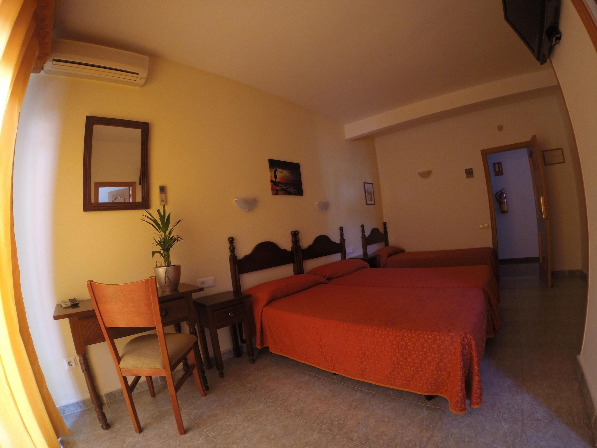 Hotel Carmen Teresa Τορρεμολίνος Εξωτερικό φωτογραφία