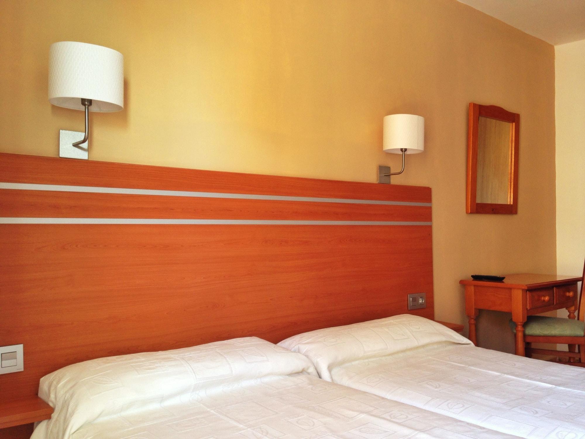 Hotel Carmen Teresa Τορρεμολίνος Εξωτερικό φωτογραφία
