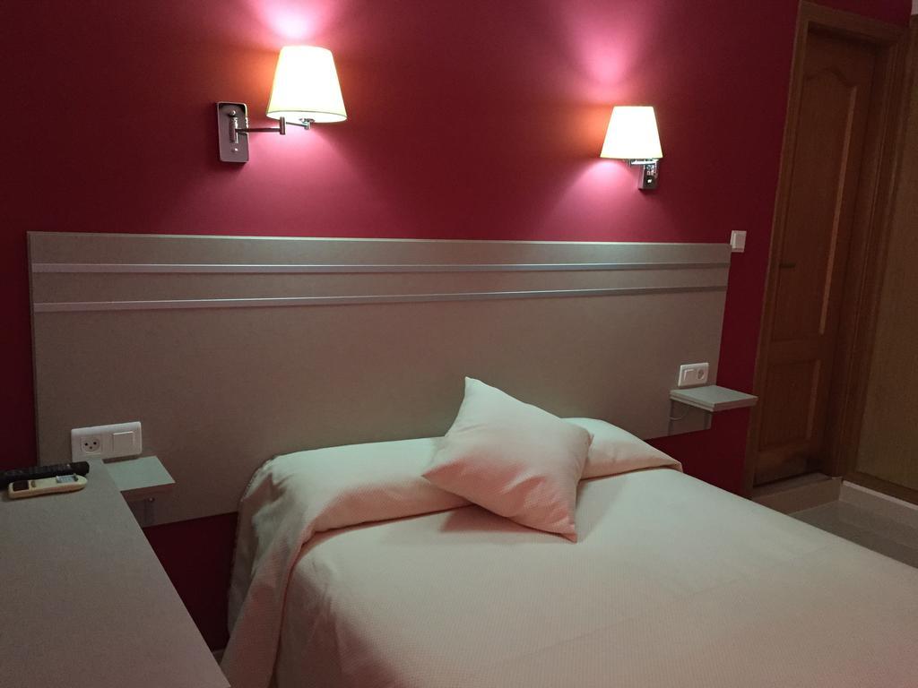 Hotel Carmen Teresa Τορρεμολίνος Εξωτερικό φωτογραφία