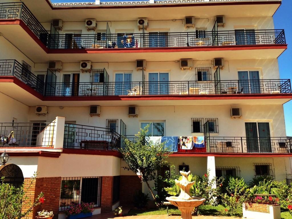 Hotel Carmen Teresa Τορρεμολίνος Εξωτερικό φωτογραφία