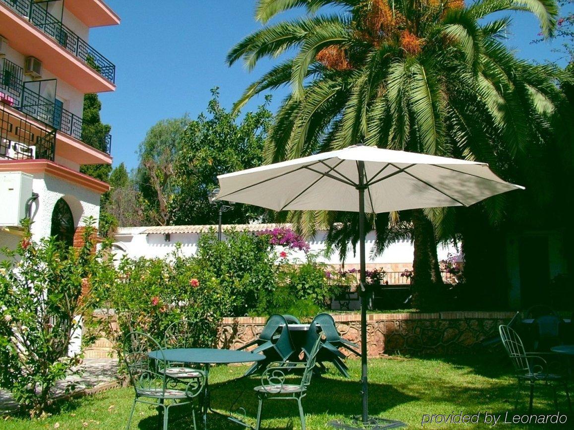 Hotel Carmen Teresa Τορρεμολίνος Εξωτερικό φωτογραφία