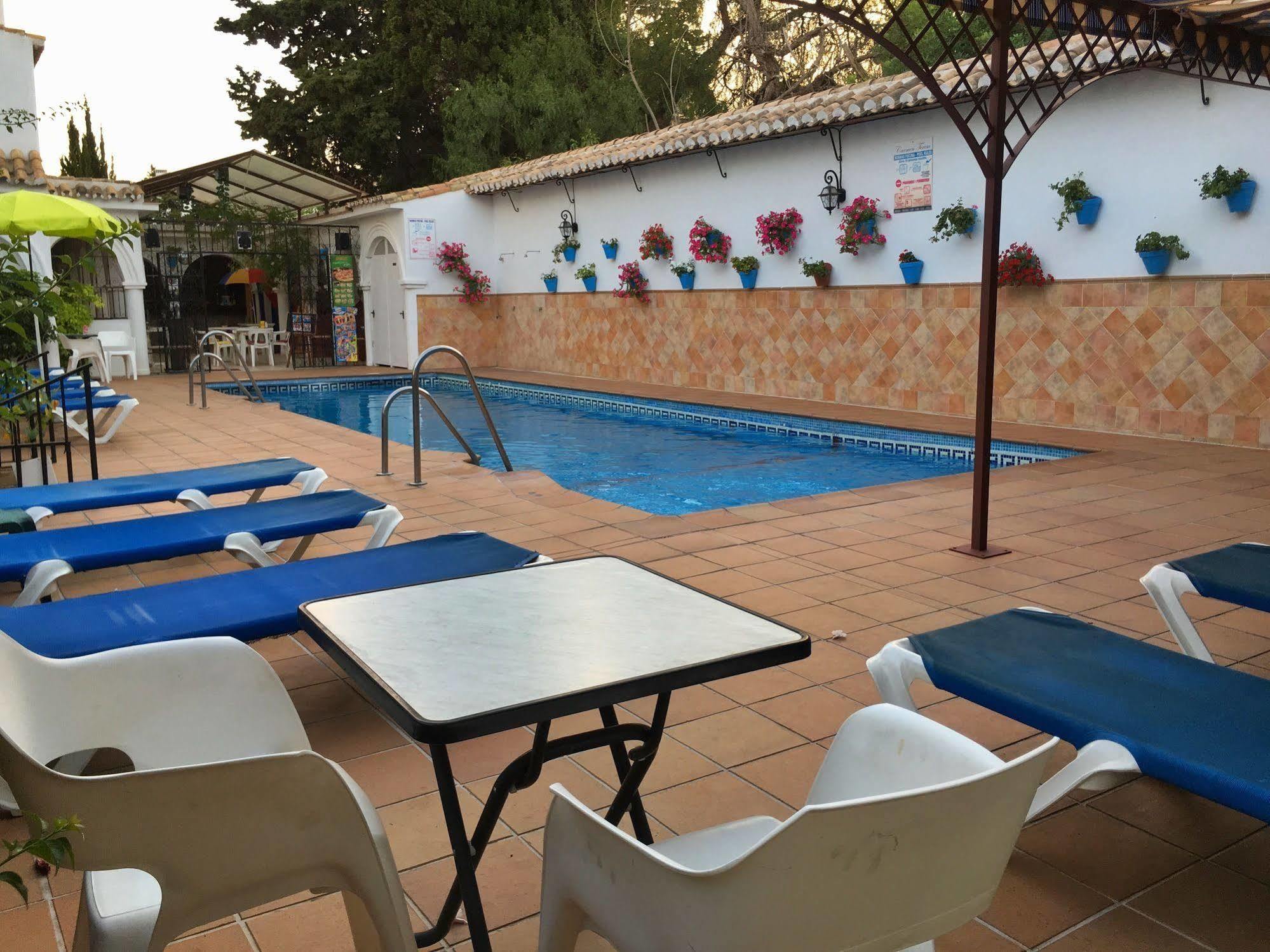 Hotel Carmen Teresa Τορρεμολίνος Εξωτερικό φωτογραφία
