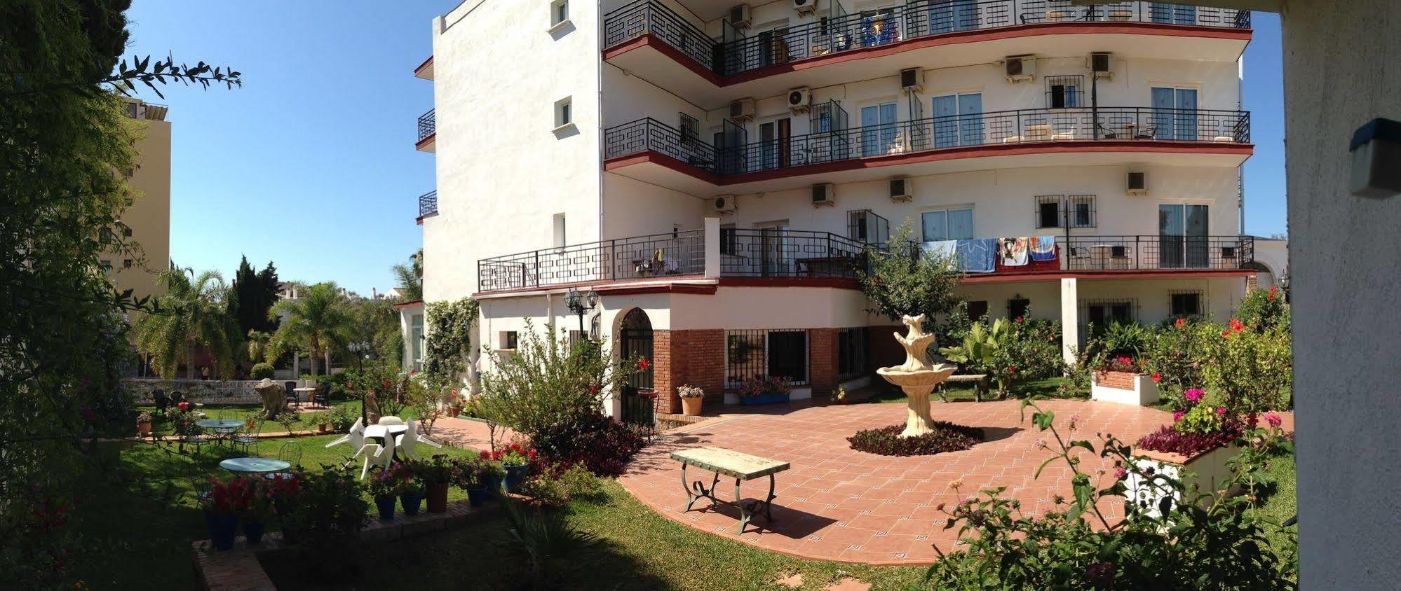 Hotel Carmen Teresa Τορρεμολίνος Εξωτερικό φωτογραφία